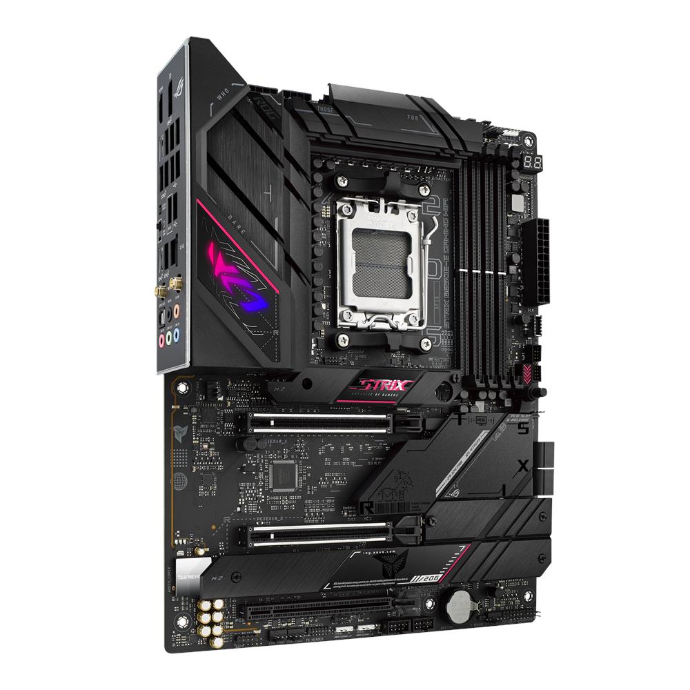 ASUS Scheda Madre ROG STRIX B650E-E GAMING WIFI Socket AM5 Chipset B650 ATX